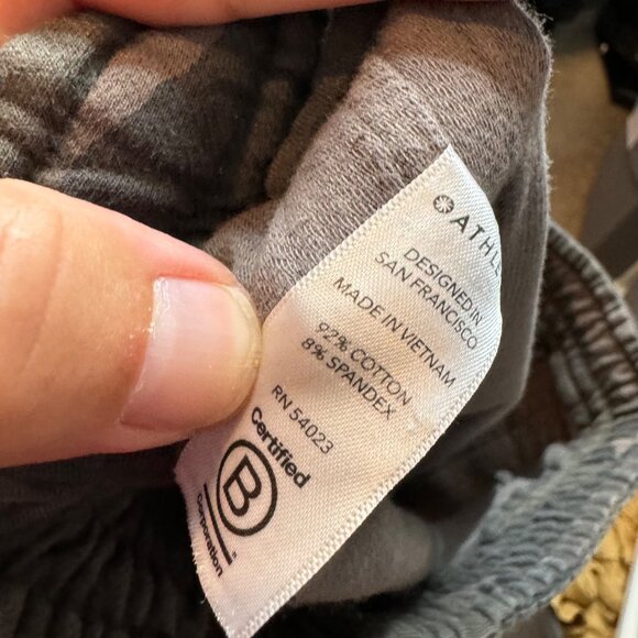 ATHLETA olive camo farallon joggers size 2 - Picture 7 of 7